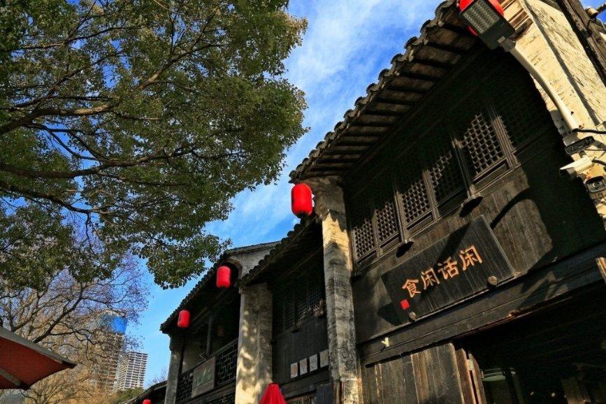 美人鱼游玩